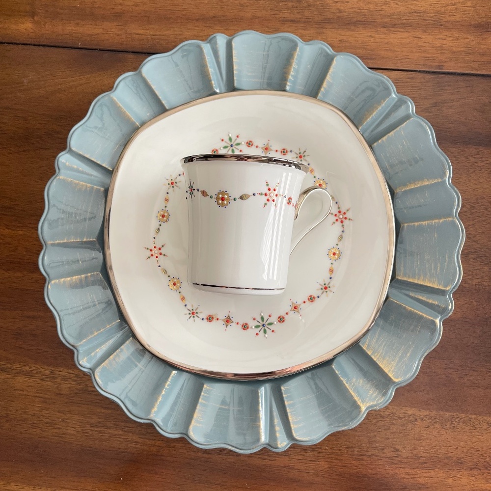 SET: Square Salad Plate w/Matching Mug Solitaire White Christmas by Lenox -4 ava